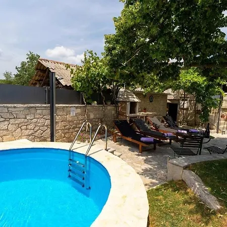 Casa Bombic