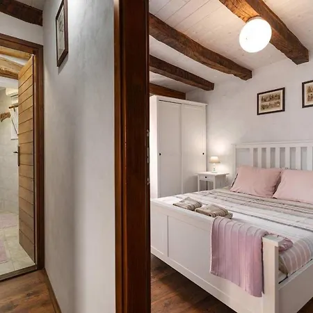 Casa Bombic Nyaraló